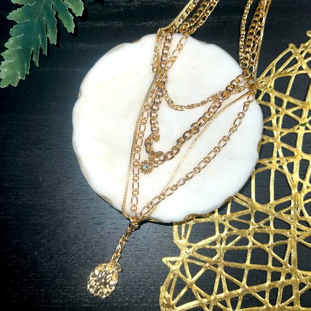 Stellar gold layering necklace🌙